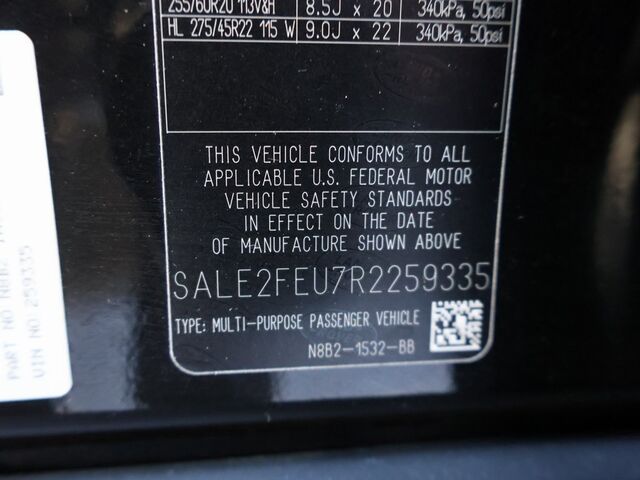 2024 Land Rover Defender 130 X-Dynamic SE Oshkosh WI