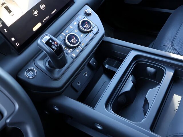 2024 Land Rover Defender 130 X-Dynamic SE Oshkosh WI