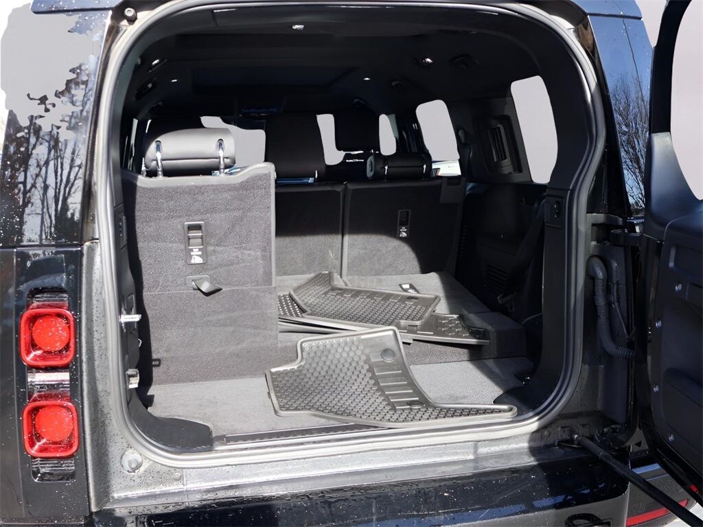 2024 Land Rover Defender 130 X-Dynamic SE San Clemente CA