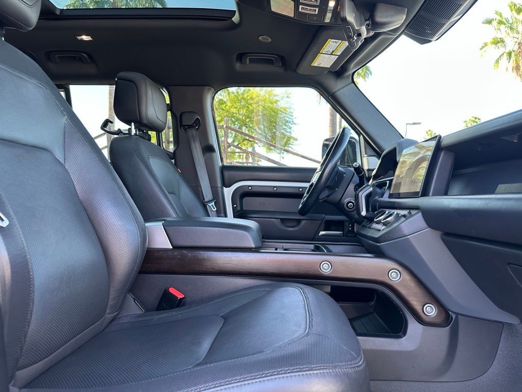 2024 Land Rover Defender 130 X-Dynamic SE Tucson AZ