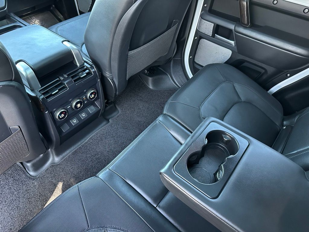 2024 Land Rover Defender 130 X-Dynamic SE Tucson AZ