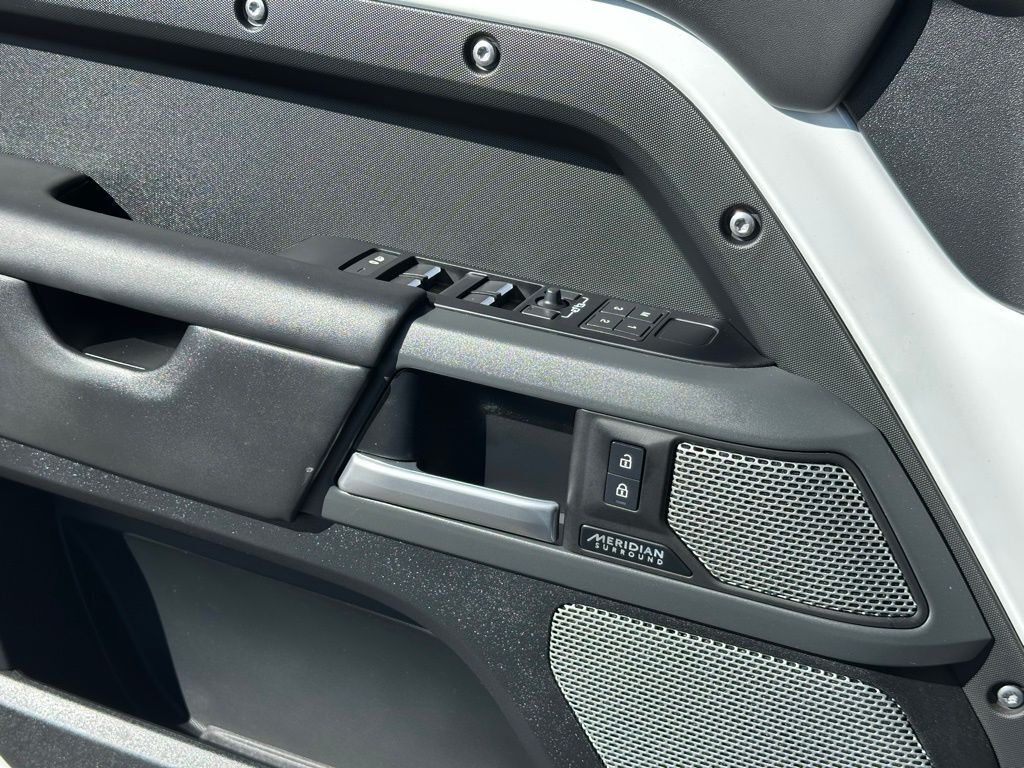 2024 Land Rover Defender 130 X-Dynamic SE Tucson AZ