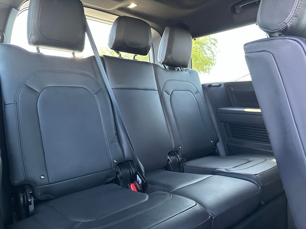 2024 Land Rover Defender 130 X-Dynamic SE Tucson AZ