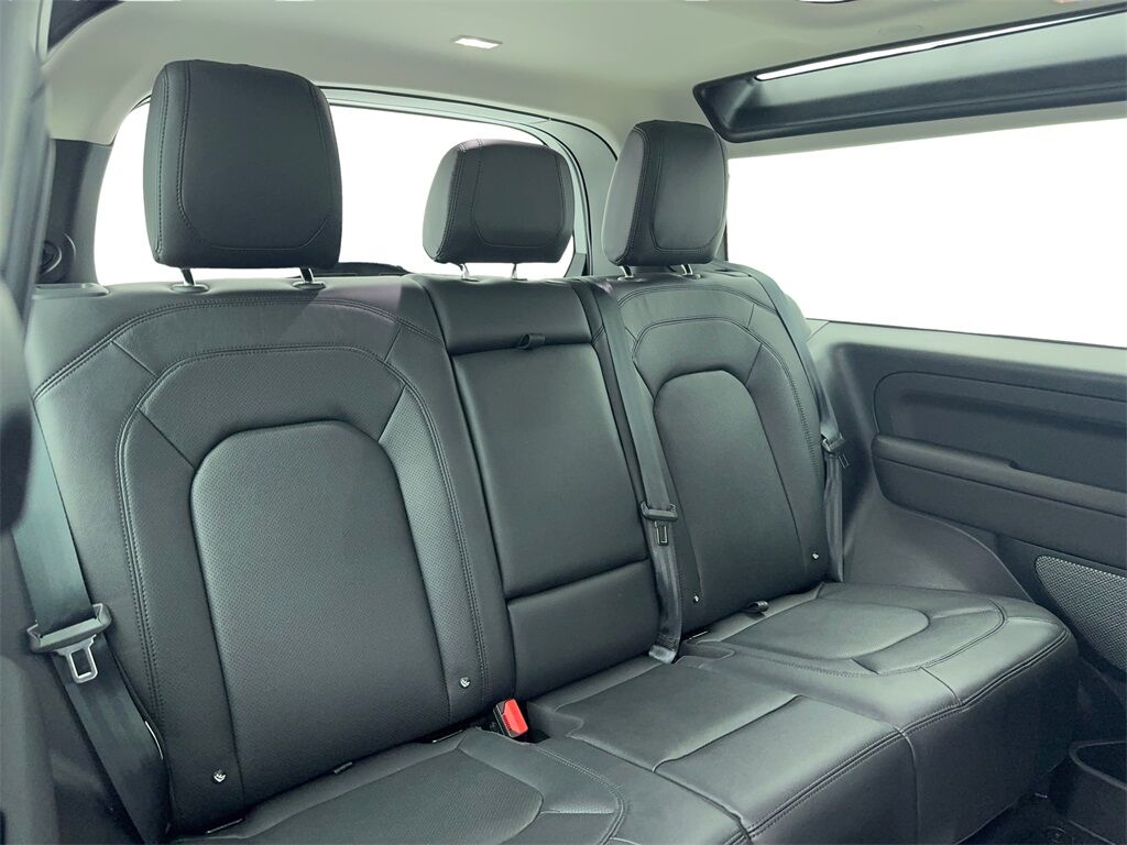 2024 Land Rover Defender 90 S NAV,CAM,PANO,HTD STS,BLIND SPOT,19&quot; WLS Plano TX