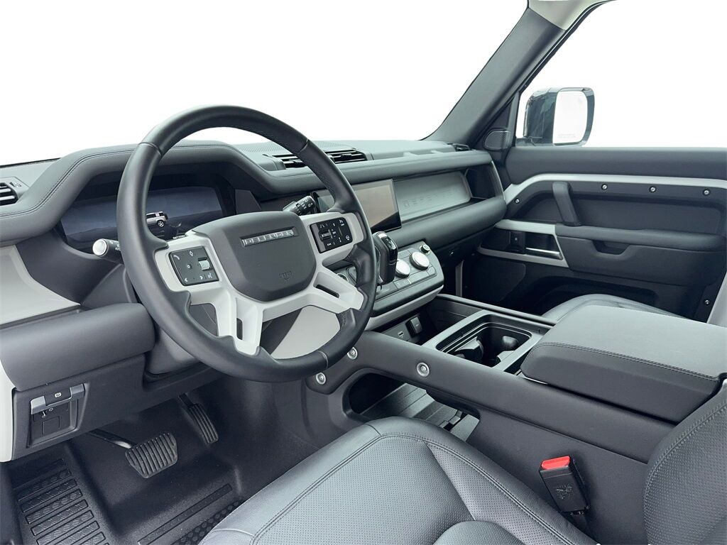 2024 Land Rover Defender 90 S NAV,CAM,PANO,HTD STS,BLIND SPOT,19&quot; WLS Plano TX