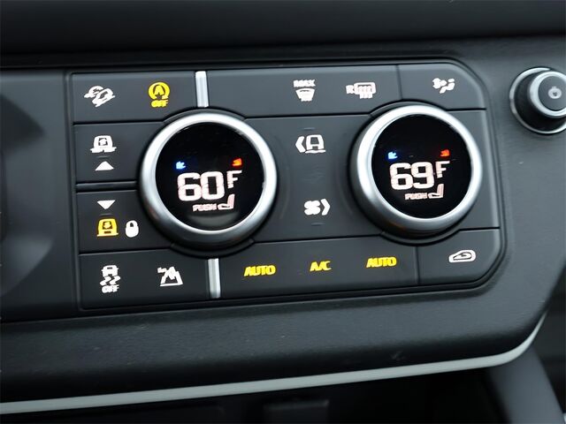 2024 Land Rover Defender 90 X-Dynamic SE Oshkosh WI