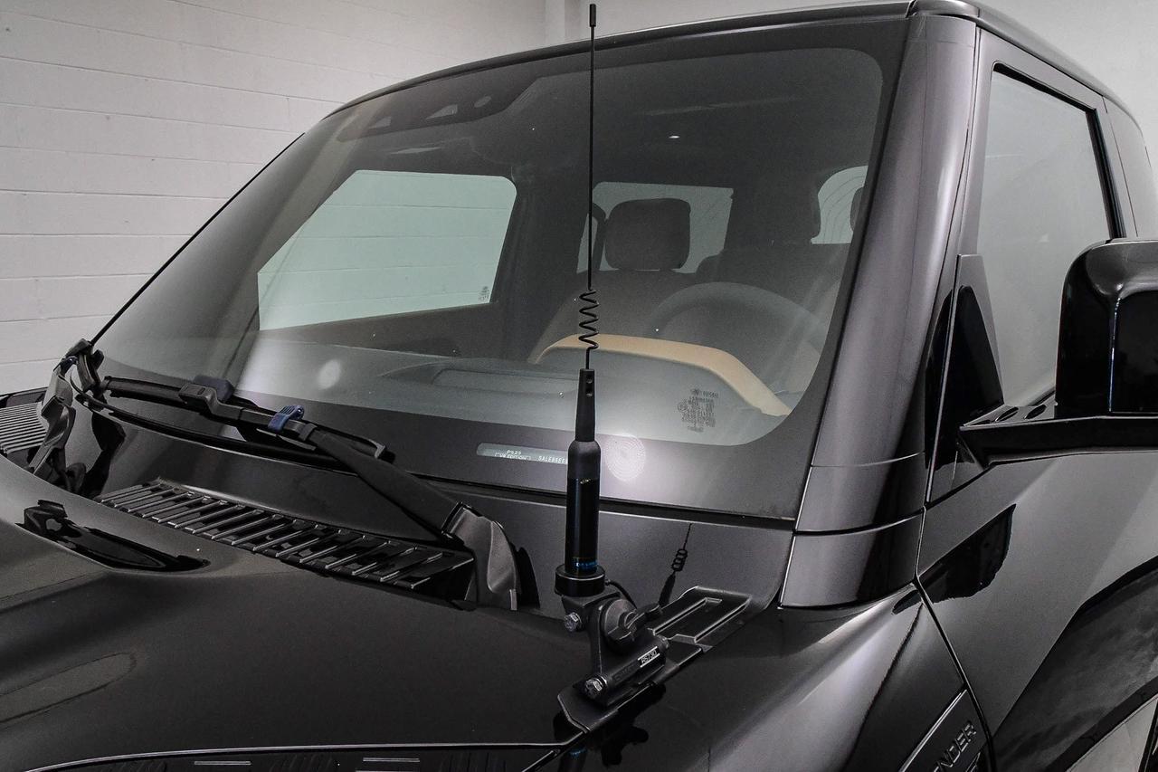 2024 Land Rover Defender P525 V8 Newport Beach CA