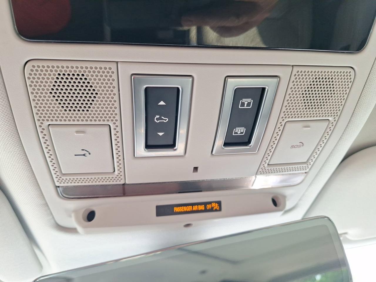 2024 Land Rover Defender S Hurst TX