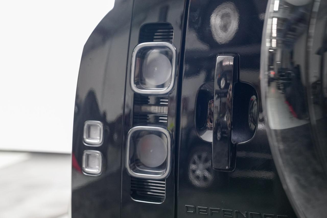 2024 Land Rover Defender V8 Newport Beach CA