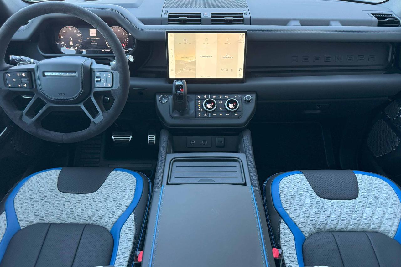 2024 Land Rover Defender V8 Chesterfield MO