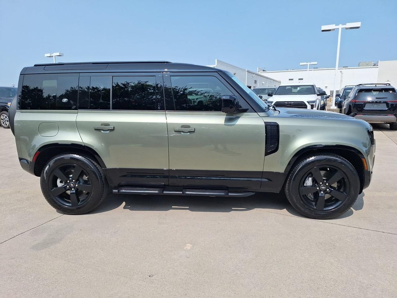 2024 Land Rover Defender X-Dynamic SE Hurst TX