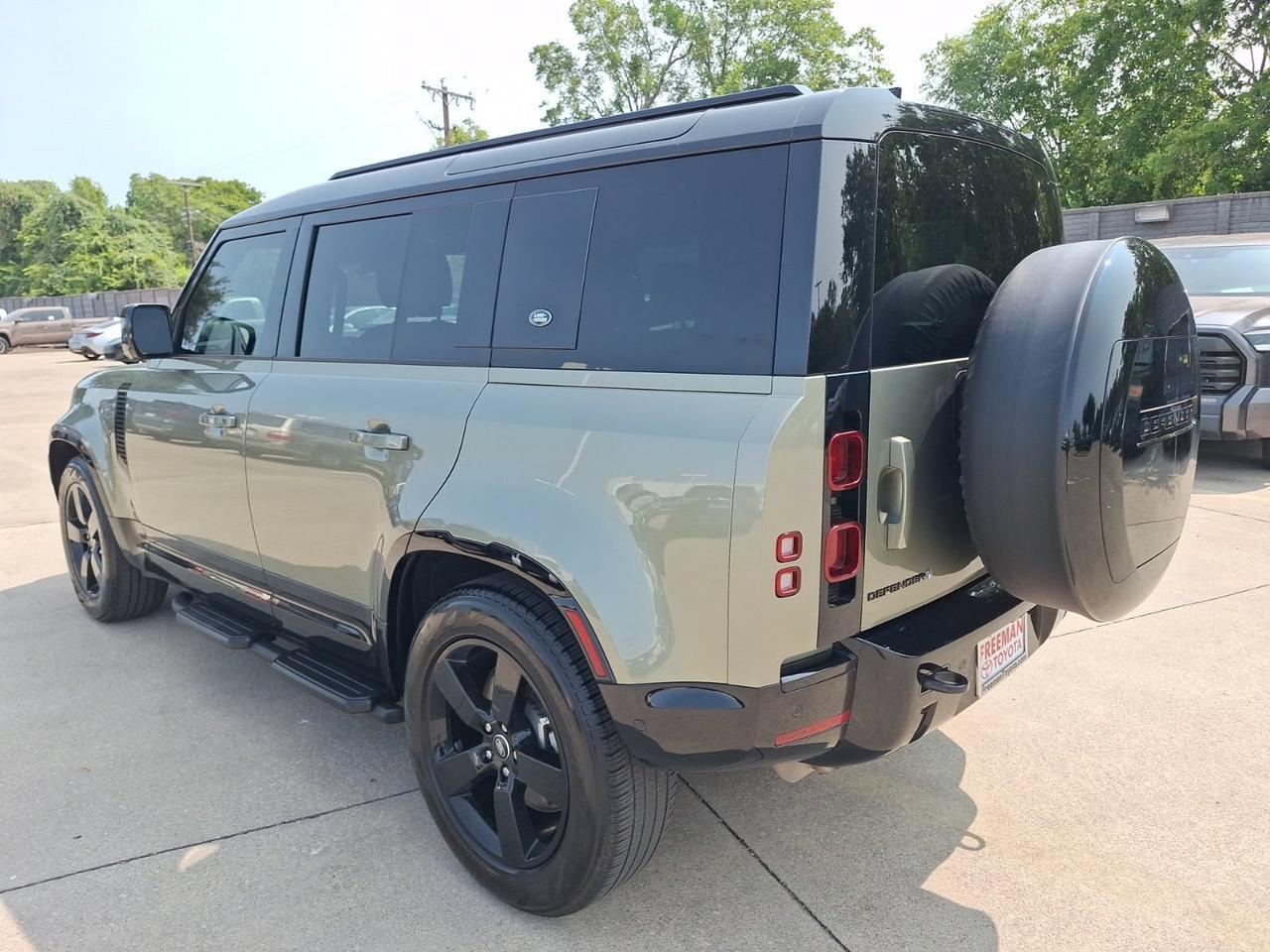 2024 Land Rover Defender X-Dynamic SE Hurst TX