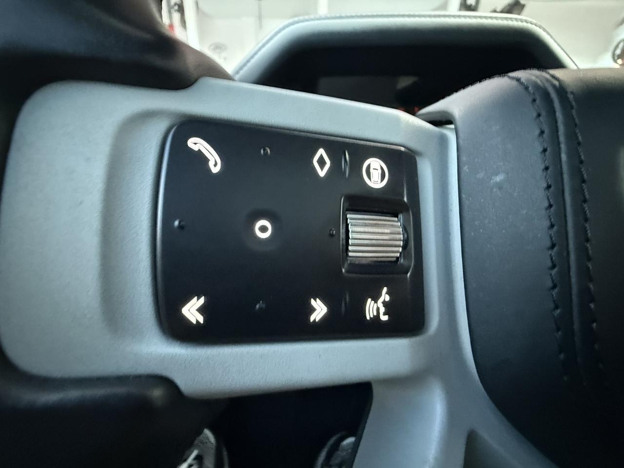 2024 Land Rover Defender X-Dynamic SE Hollywood FL