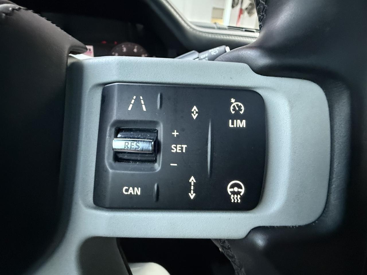 2024 Land Rover Defender X-Dynamic SE Hollywood FL
