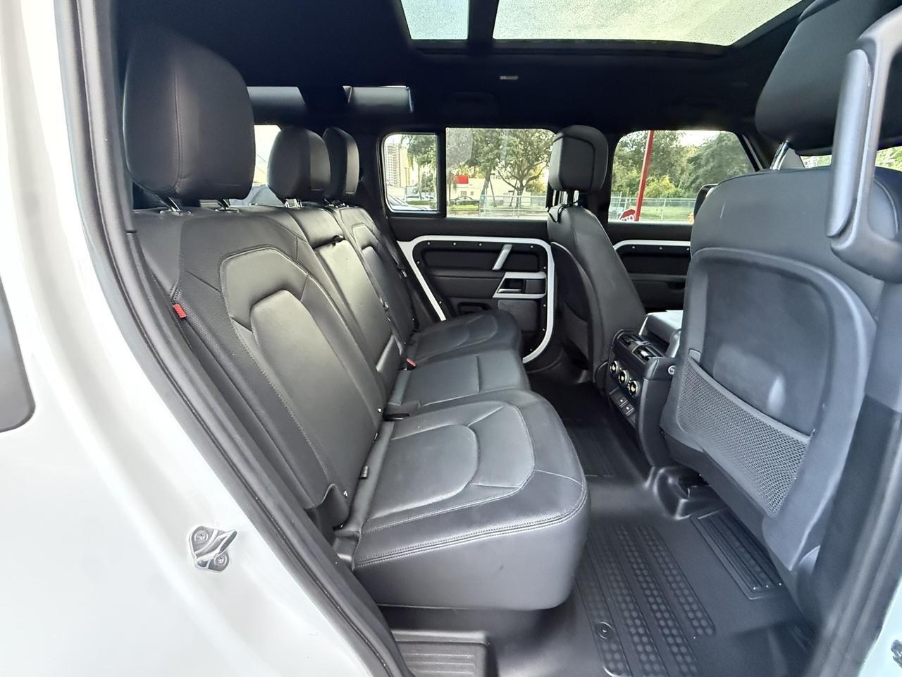 2024 Land Rover Defender X-Dynamic SE Hollywood FL