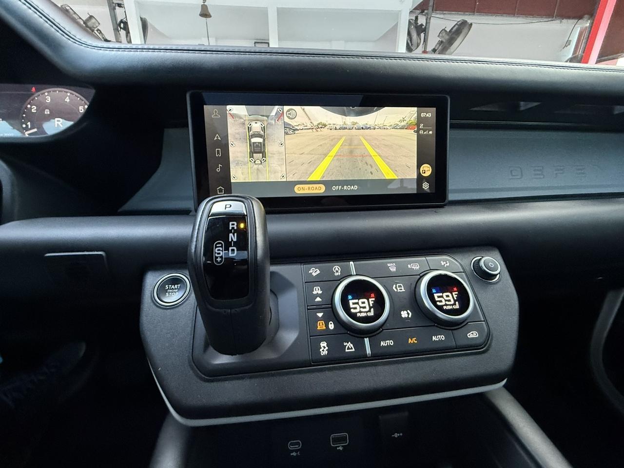 2024 Land Rover Defender X-Dynamic SE Hollywood FL
