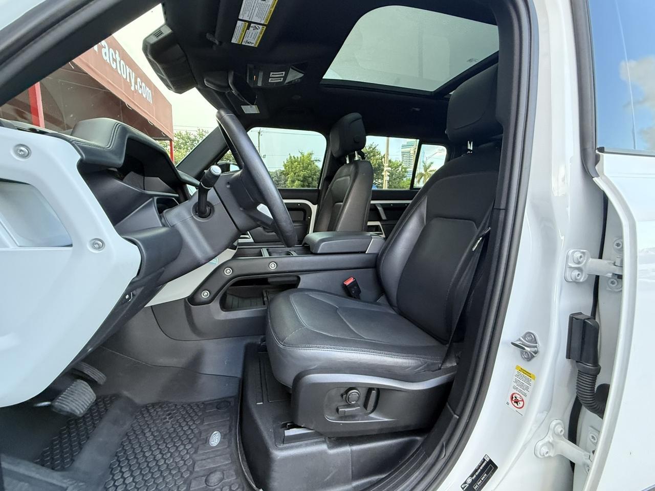 2024 Land Rover Defender X-Dynamic SE Hollywood FL