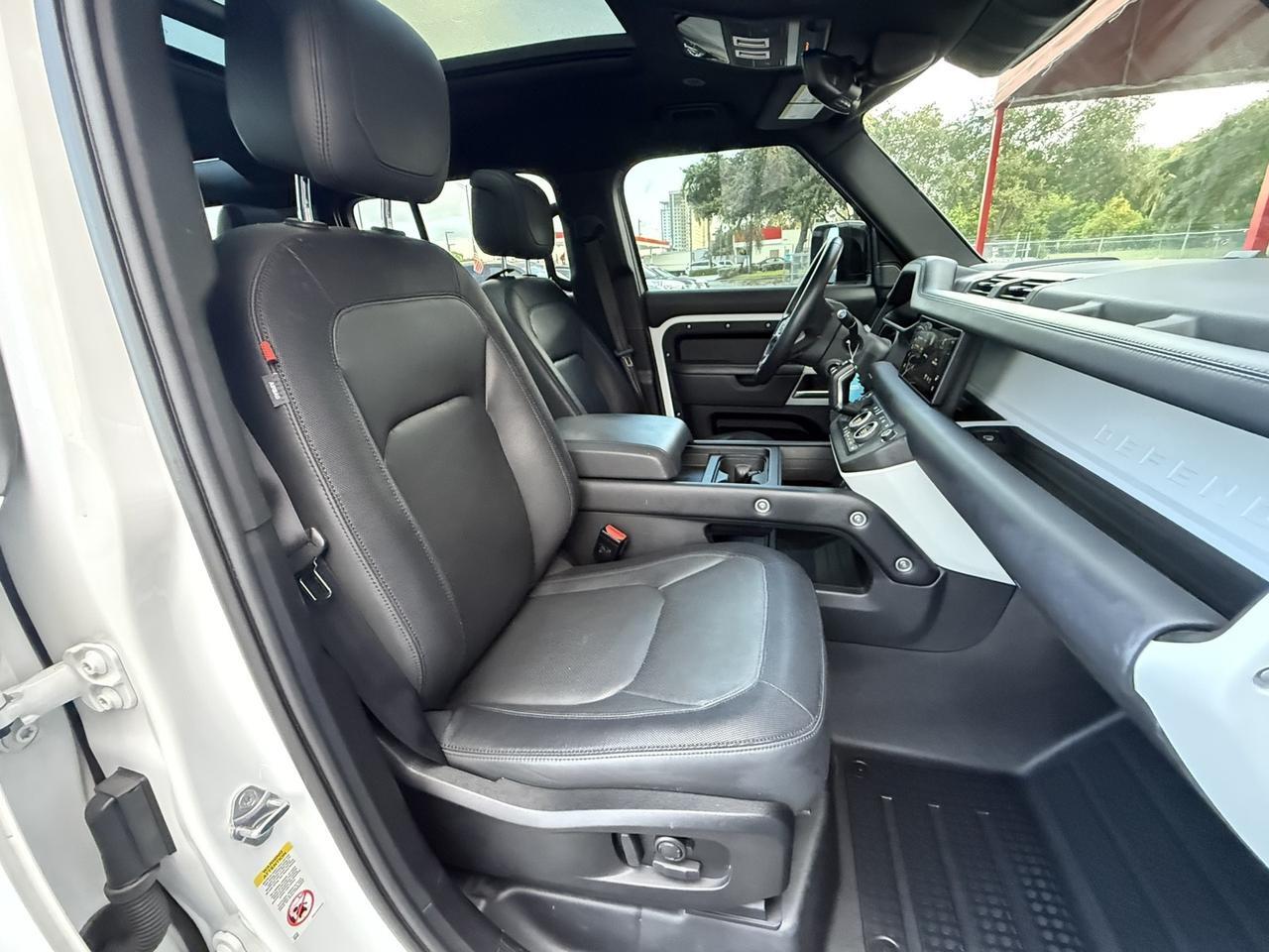 2024 Land Rover Defender X-Dynamic SE Hollywood FL