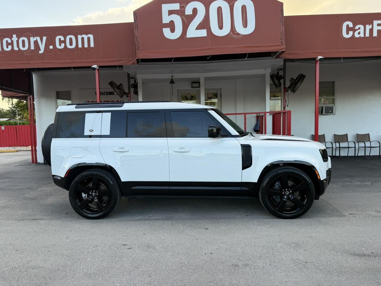 2024 Land Rover Defender X-Dynamic SE Hollywood FL