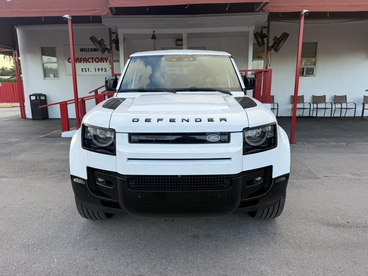 2024 Land Rover Defender X-Dynamic SE Hollywood FL