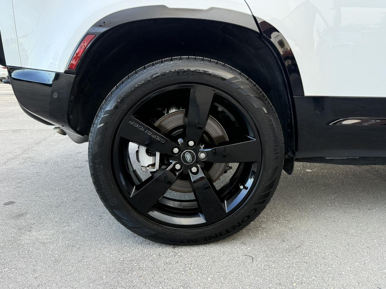 2024 Land Rover Defender X-Dynamic SE Hollywood FL