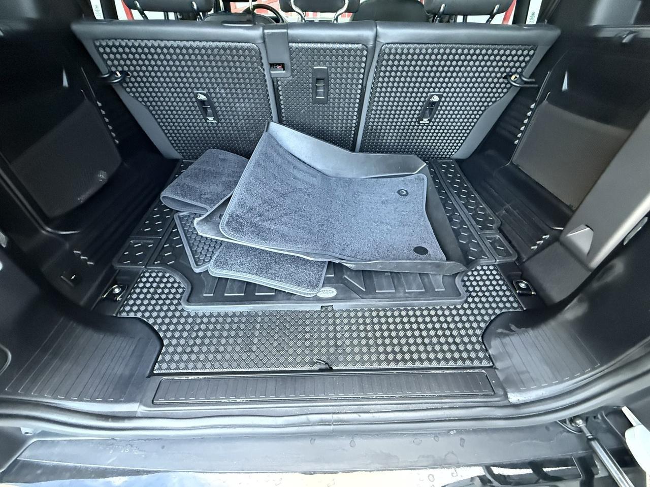 2024 Land Rover Defender X-Dynamic SE Hollywood FL