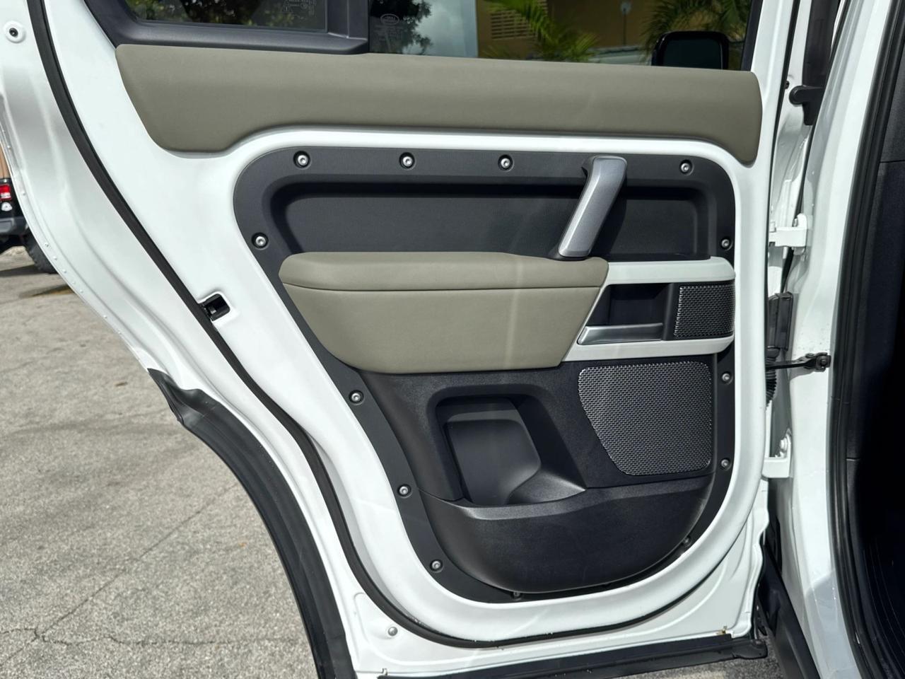 2024 Land Rover Defender X-Dynamic SE Miami FL