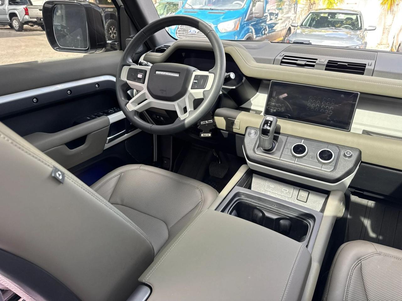2024 Land Rover Defender X-Dynamic SE Miami FL