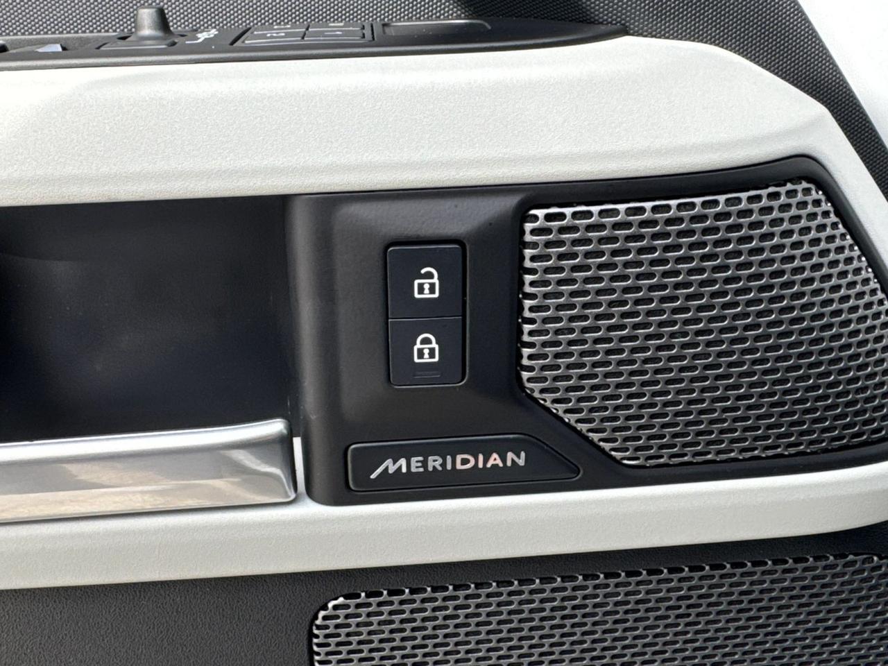 2024 Land Rover Defender X-Dynamic SE Miami FL