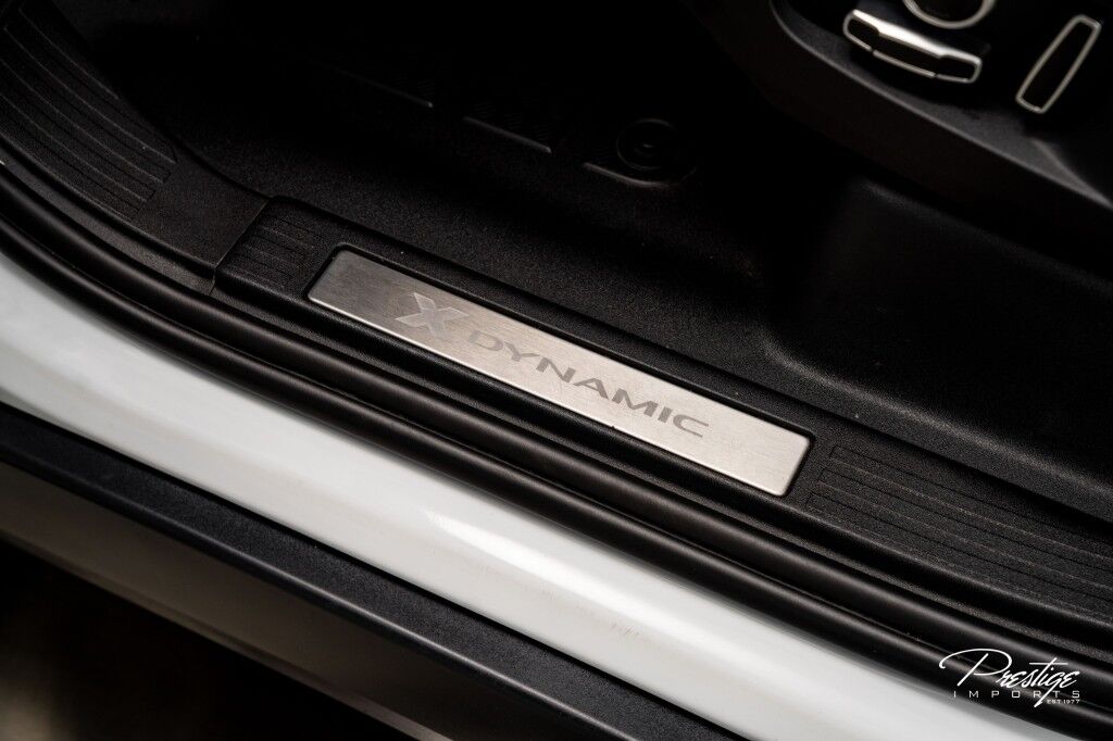 2024 Land Rover Defender X-Dynamic SE North Miami Beach FL