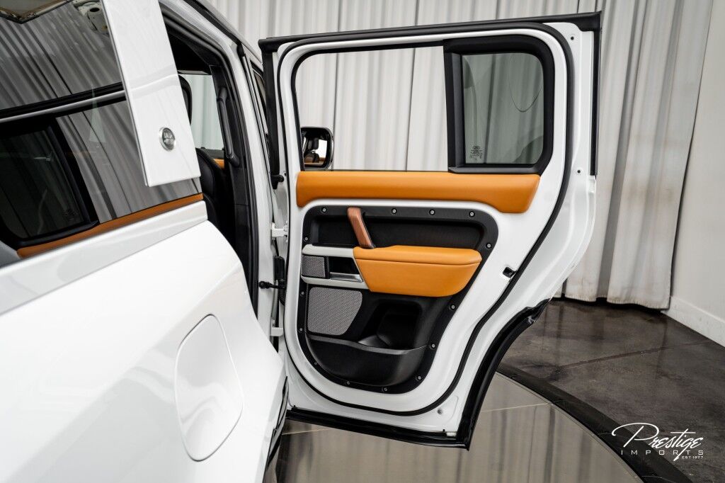 2024 Land Rover Defender X-Dynamic SE North Miami Beach FL