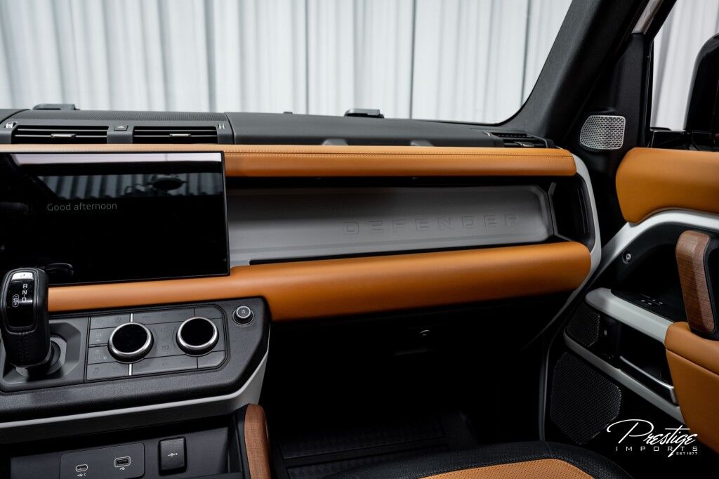 2024 Land Rover Defender X-Dynamic SE North Miami Beach FL