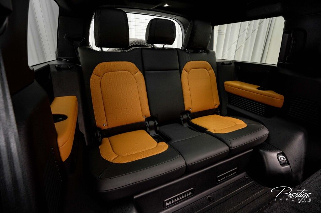 2024 Land Rover Defender X-Dynamic SE North Miami Beach FL