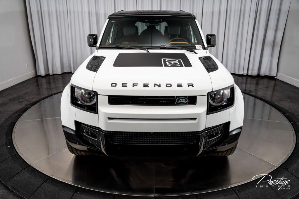 2024 Land Rover Defender X-Dynamic SE