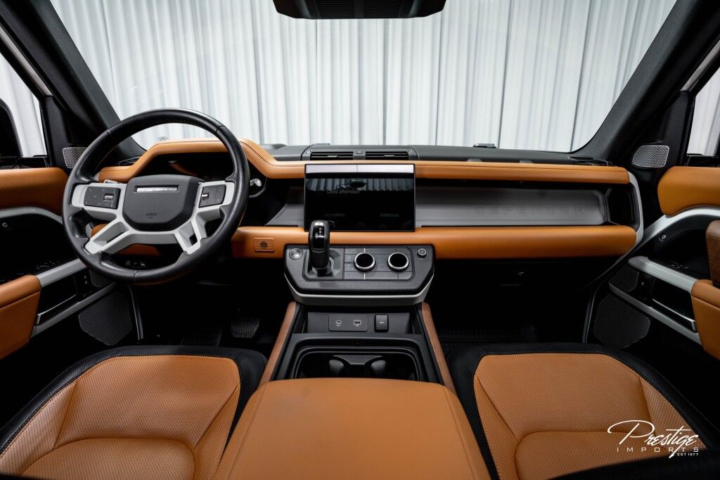 2024 Land Rover Defender X-Dynamic SE North Miami Beach FL