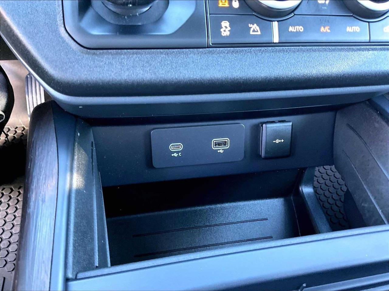 2024 Land Rover Defender X-Dynamic SE Roseville CA