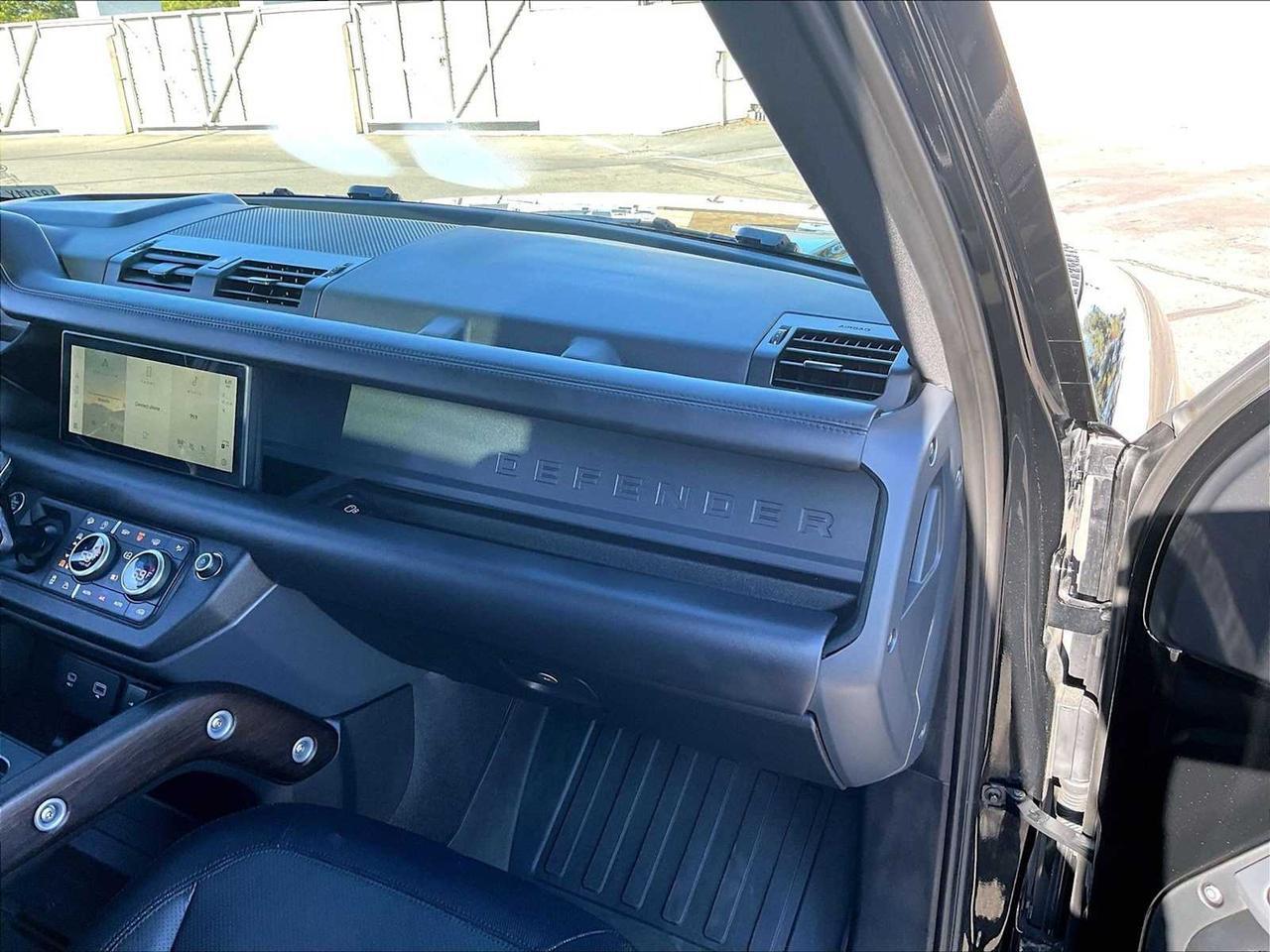 2024 Land Rover Defender X-Dynamic SE Roseville CA