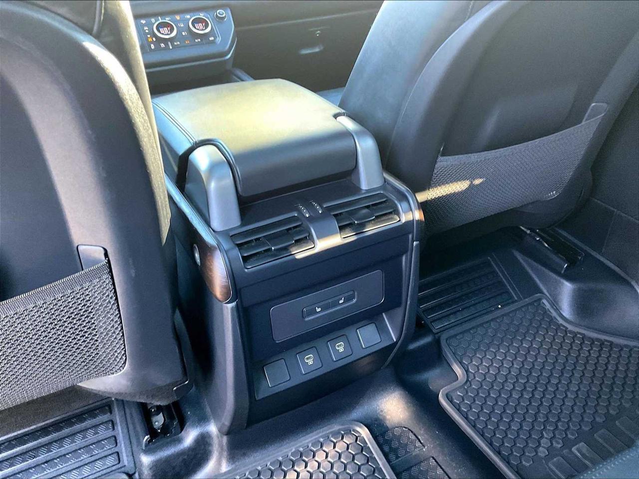 2024 Land Rover Defender X-Dynamic SE Roseville CA