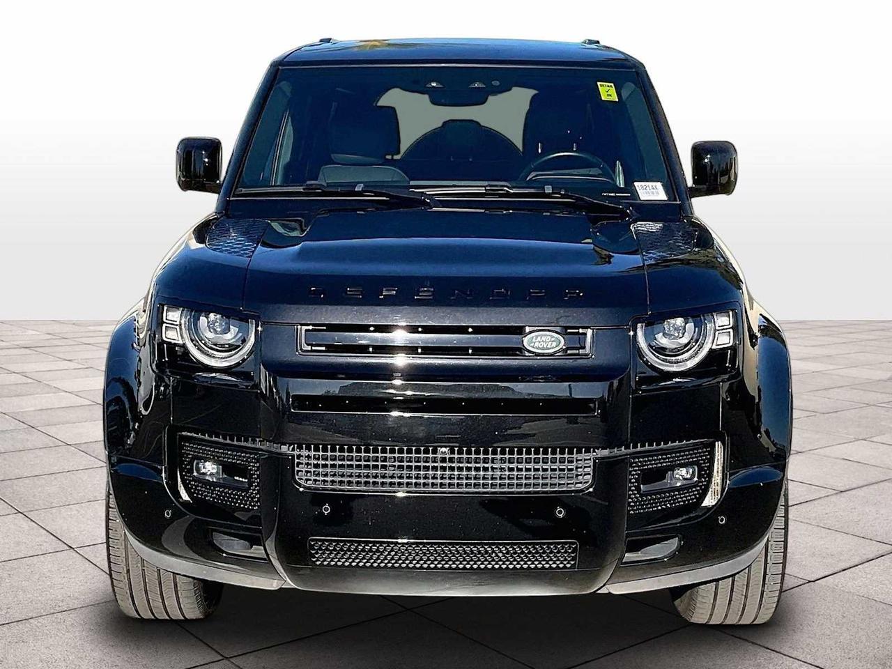 2024 Land Rover Defender X-Dynamic SE