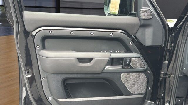 2024 Land Rover Defender X-Dynamic SE San Juan TX