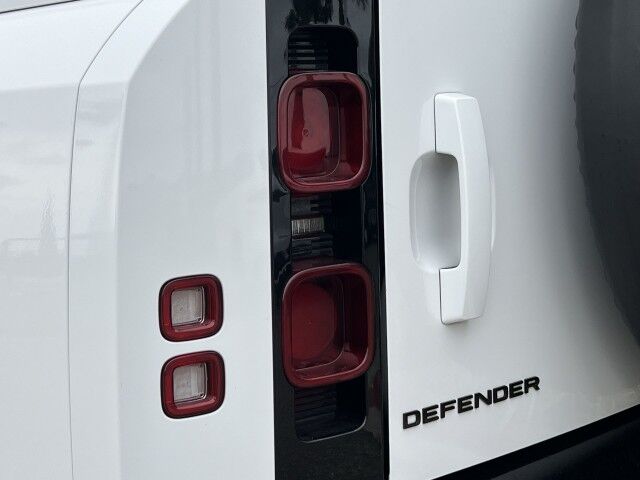 2024 Land Rover Defender X-Dynamic SE San Juan TX