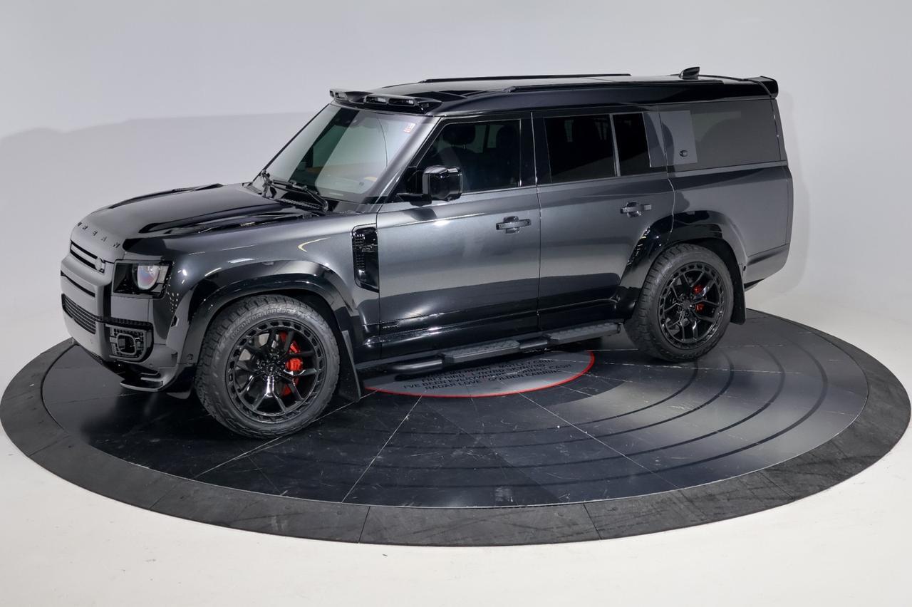 2024 Land Rover Defender X P400 w/URBAN FULL WIDETRACK KIT