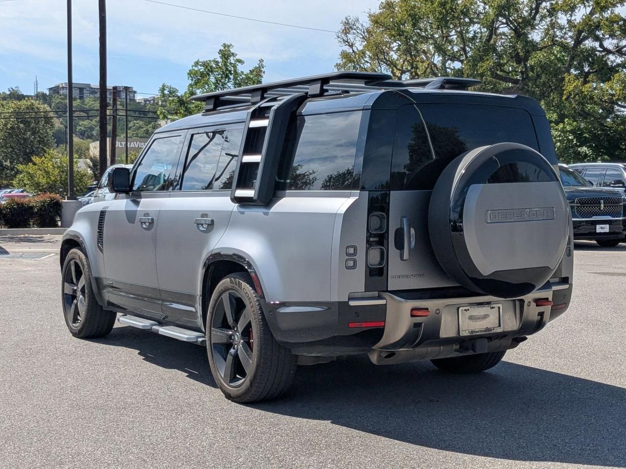 2024 Land Rover Defender X