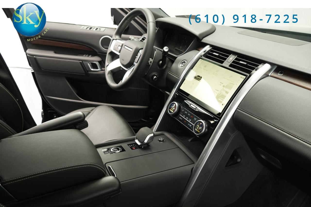 2024 Land Rover Discovery AWD Dynamic SE West Chester PA