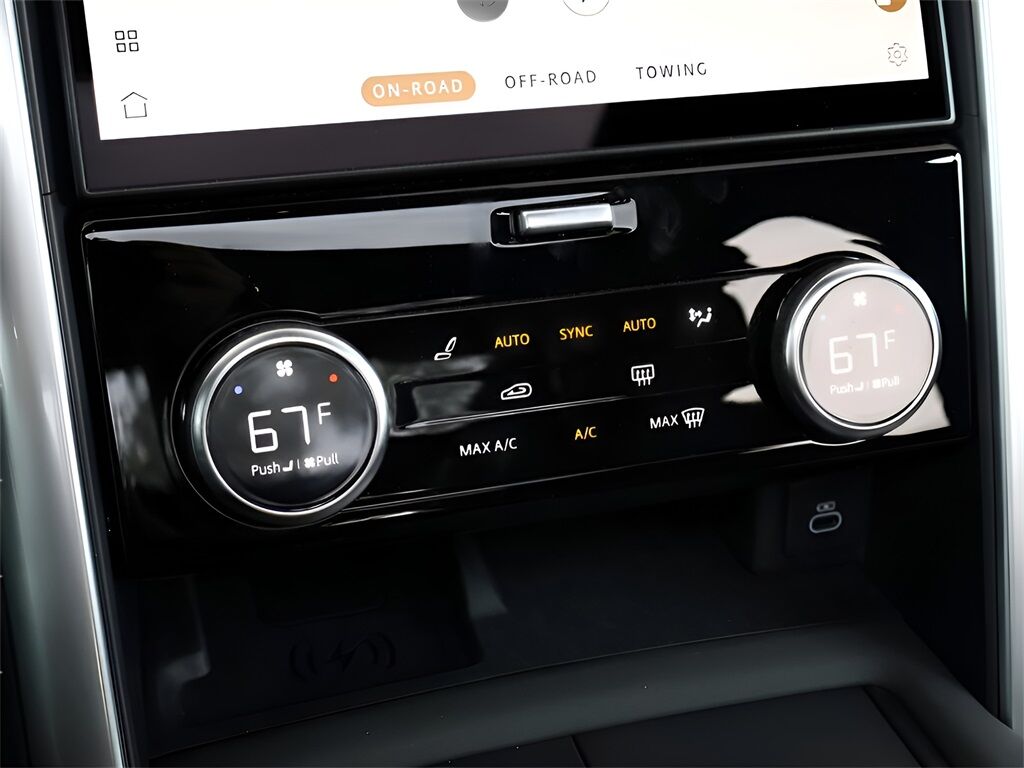 2024 Land Rover Discovery Dynamic SE San Clemente CA