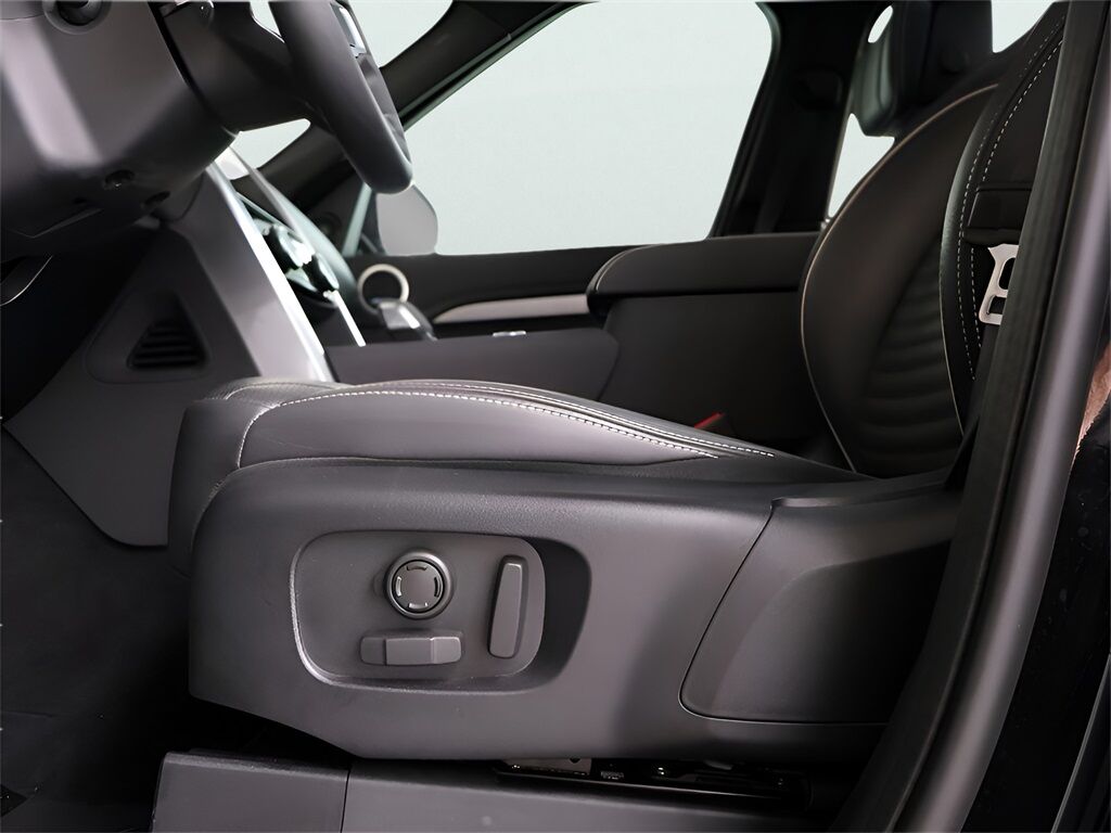 2024 Land Rover Discovery Dynamic SE San Clemente CA