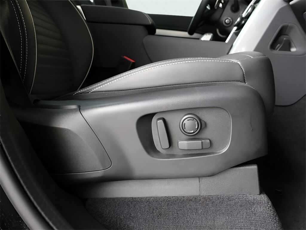 2024 Land Rover Discovery Dynamic SE San Clemente CA