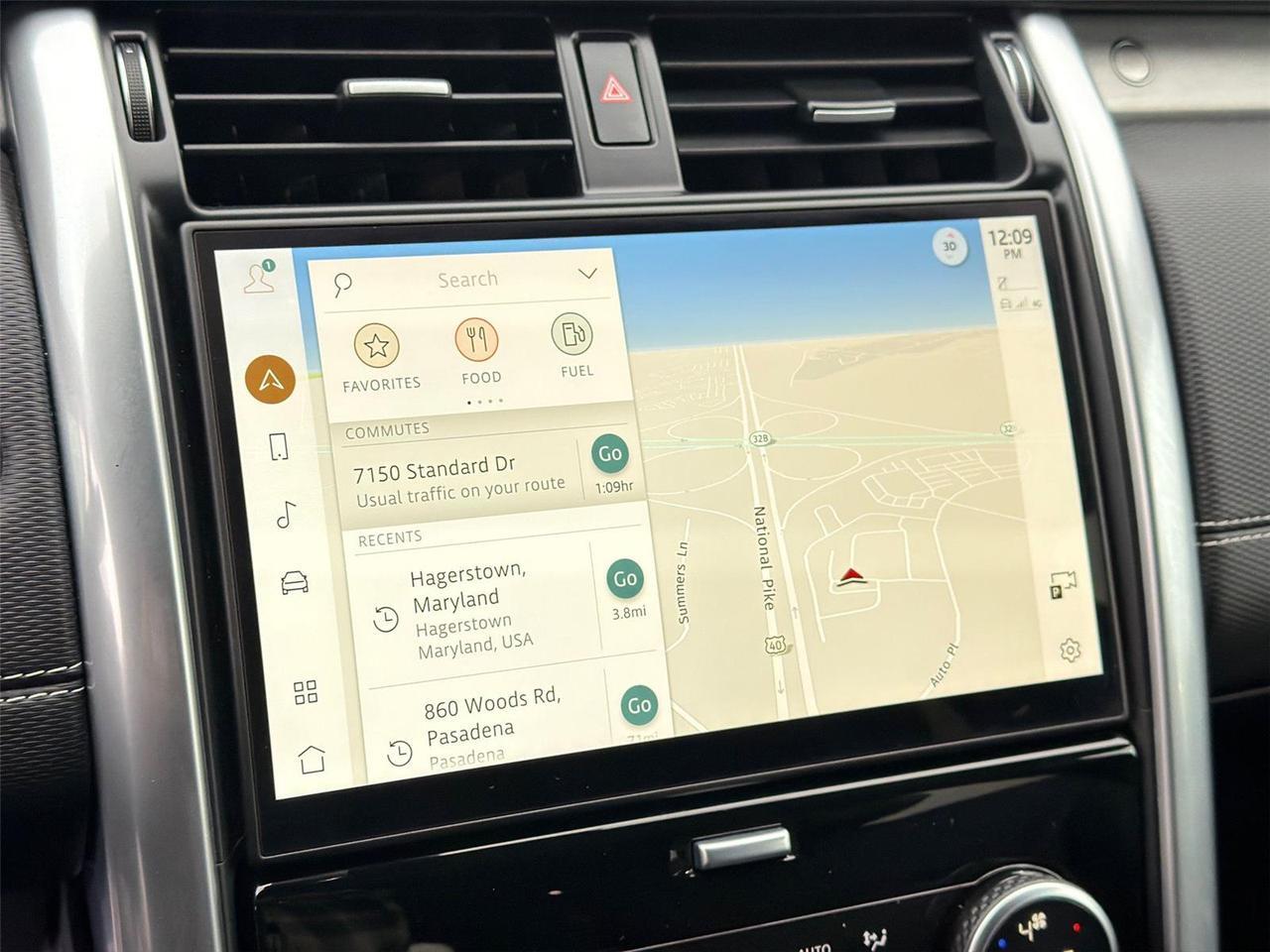 2024 Land Rover Discovery Dynamic SE Hagerstown MD