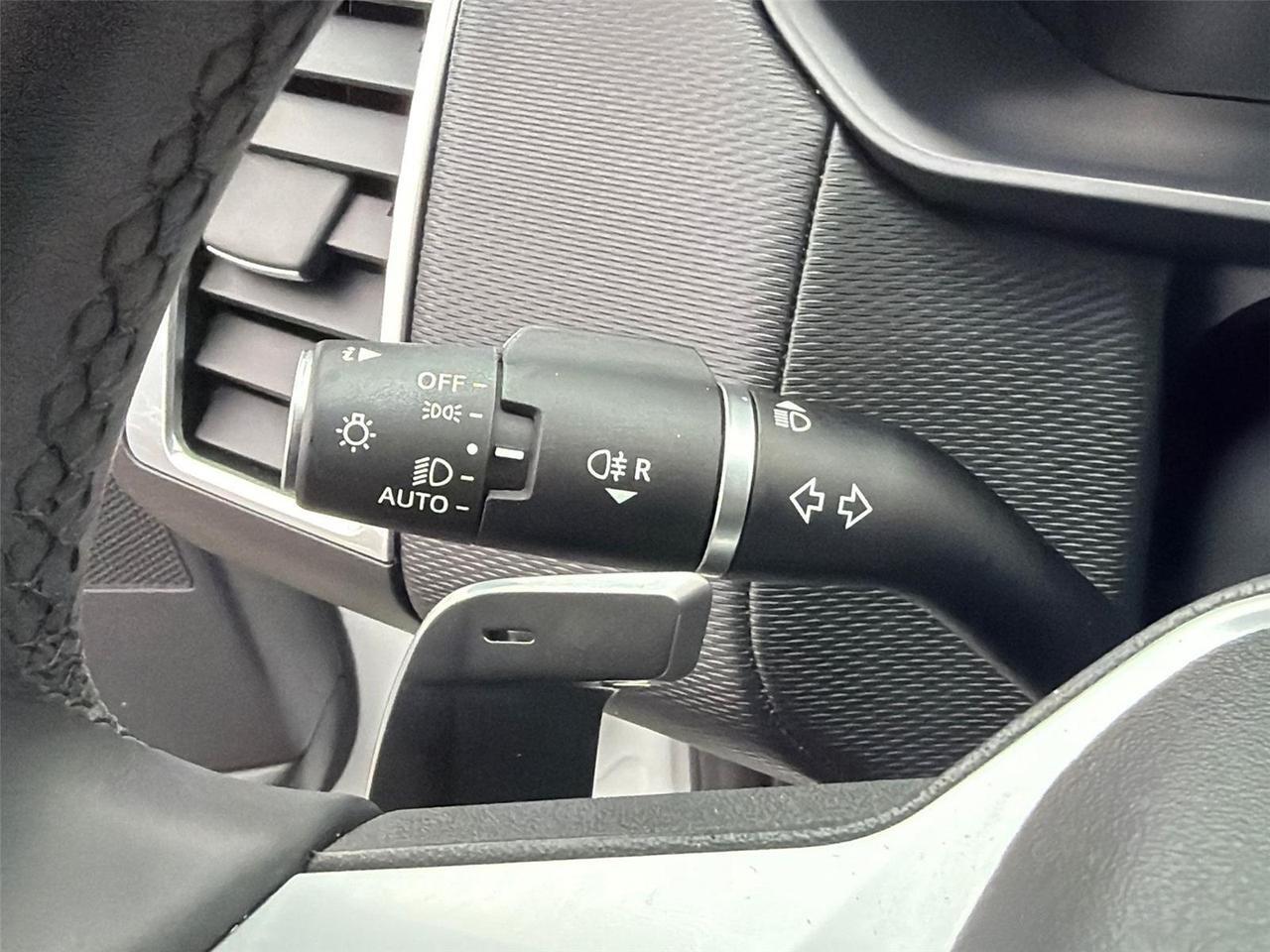 2024 Land Rover Discovery Dynamic SE Hagerstown MD