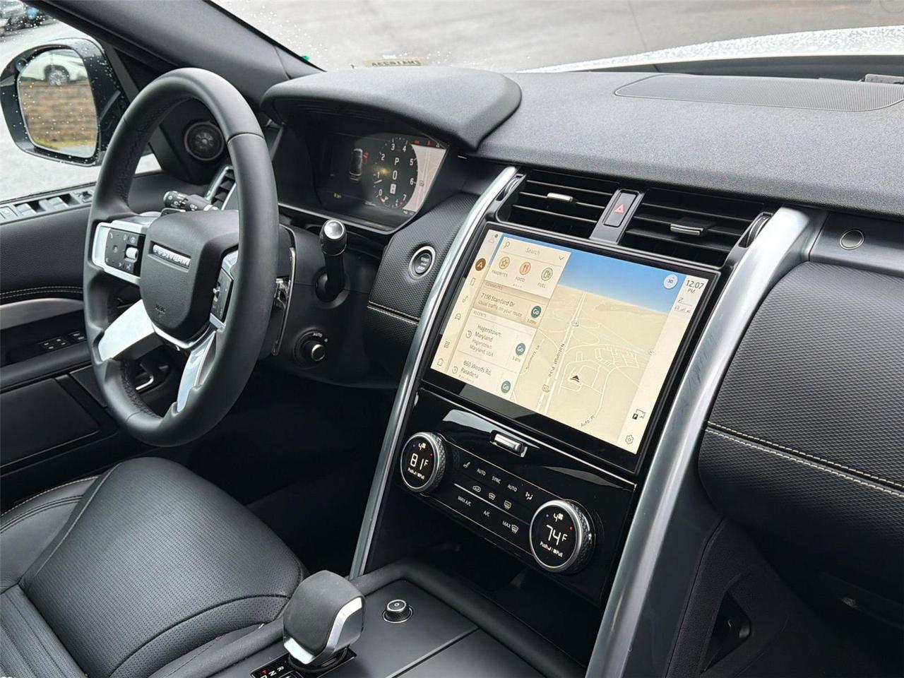 2024 Land Rover Discovery Dynamic SE Hagerstown MD